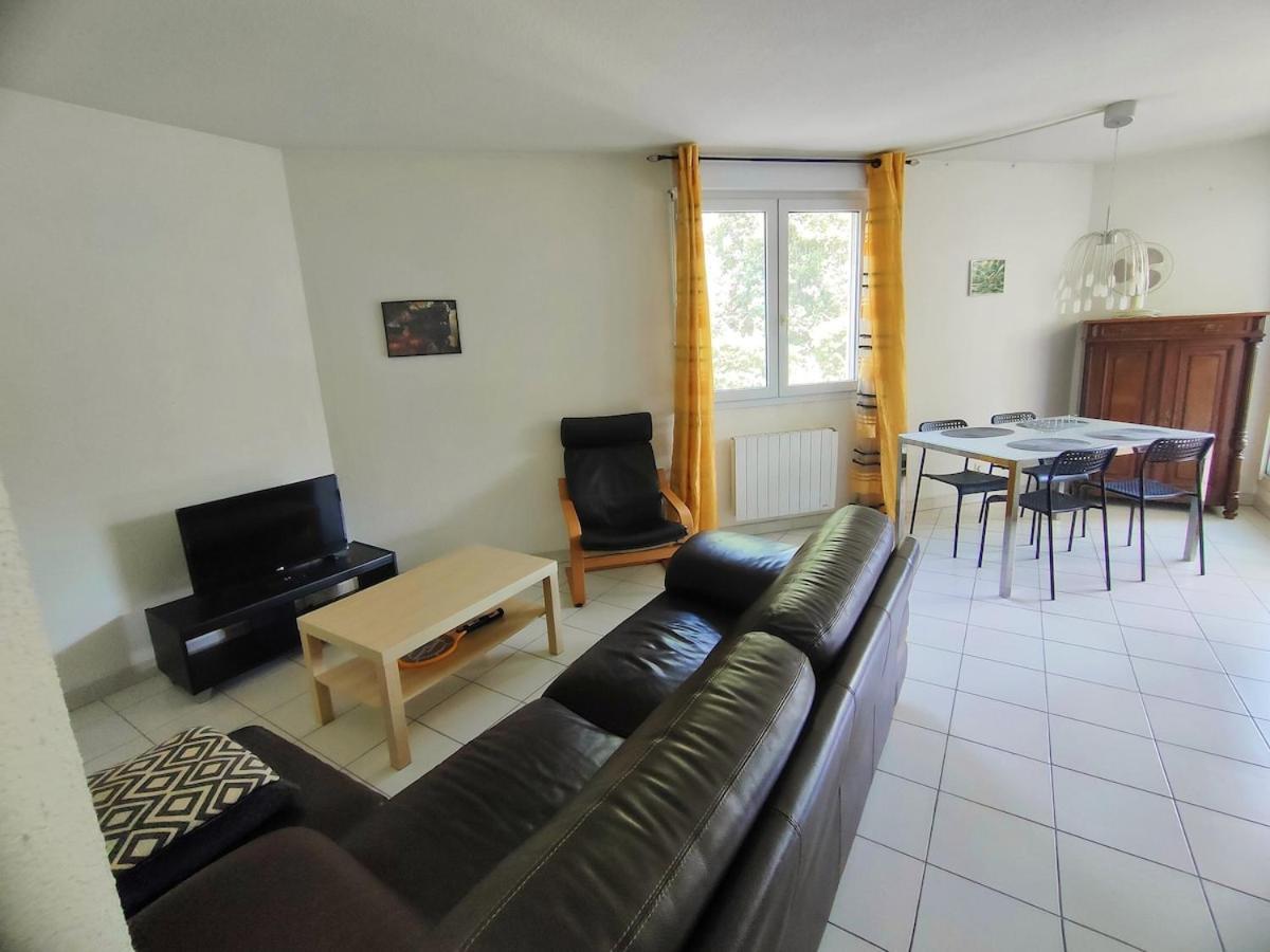Appartement F3 63m2, Piscine, Terrasse, Parking, 20 Min Plages